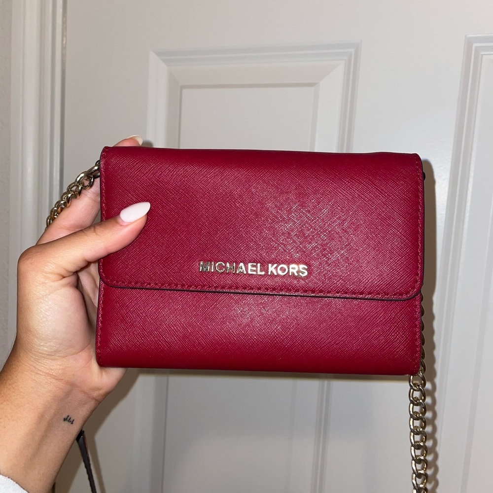 Micheal Kors crossbody/clutch